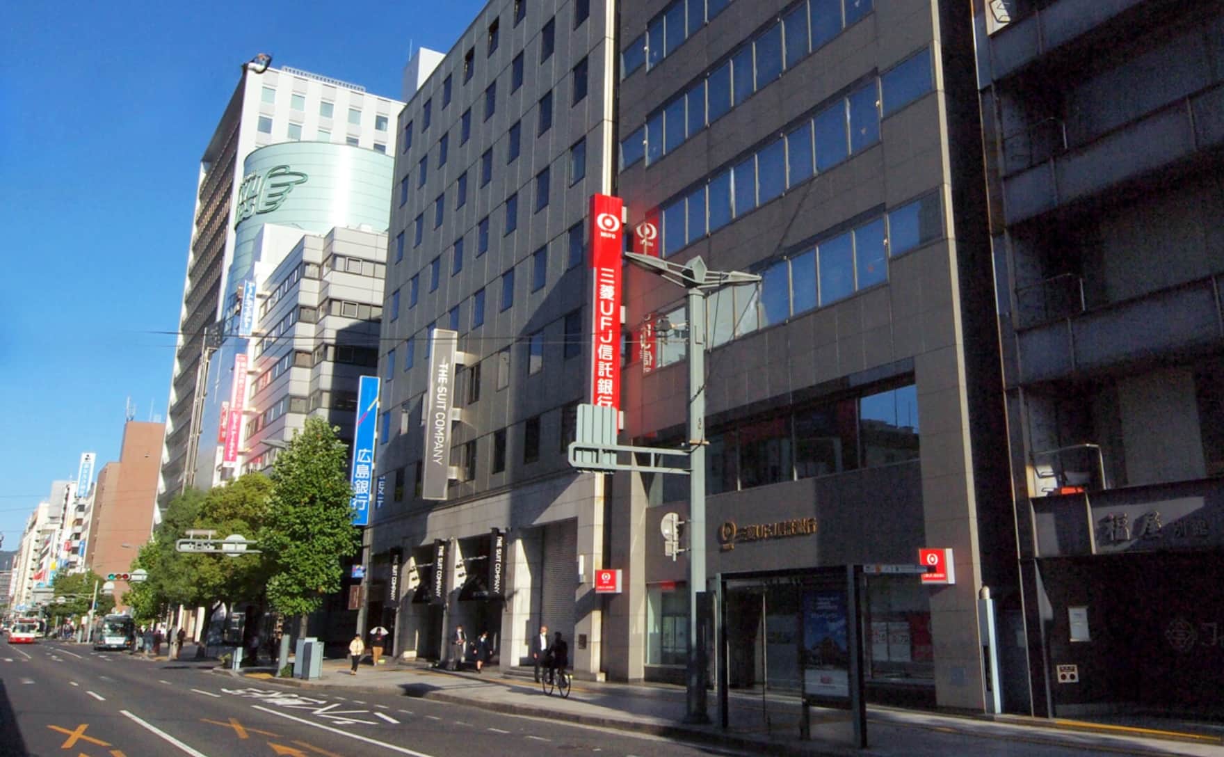 三菱UFJ信託銀行広島支店ビル1